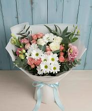 Букет цветов из:  Розы, Лизиантусы и Хризантемы в Балее