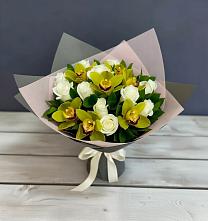 Букет цветов из:  Орхидеи и Розы в Балее