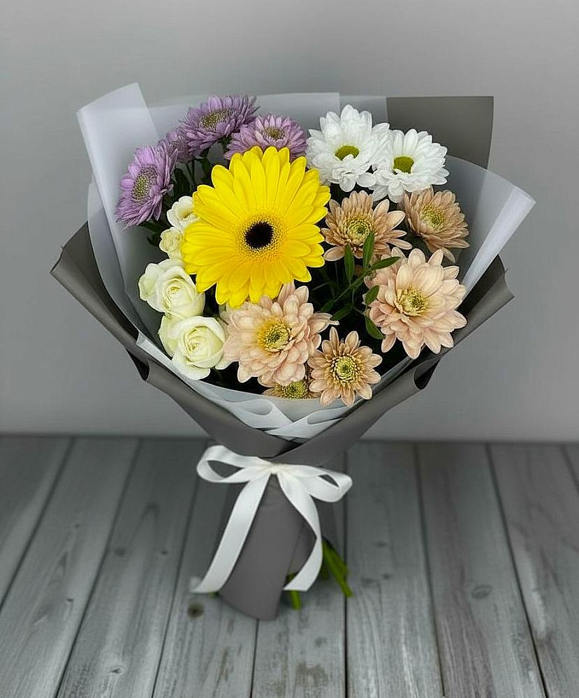 Букет цветов из: Розы, Герберы и Хризантемы в Балее