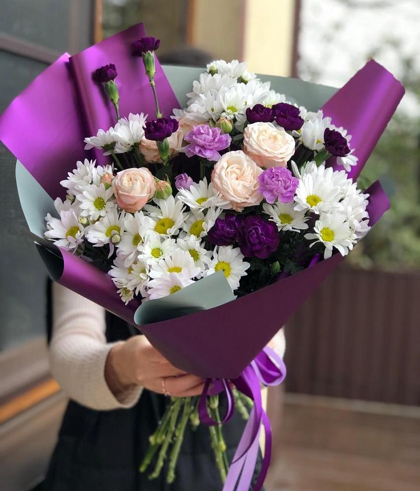 Букет цветов из: Хризантемы, Гвоздики и Розы в Балее