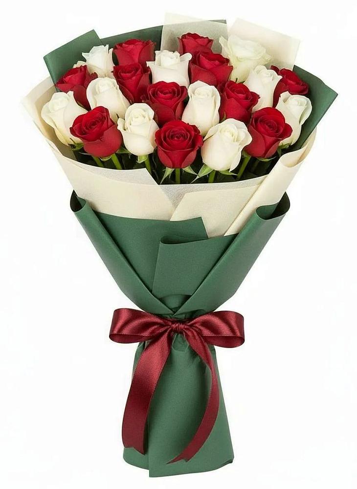 Букет Микс из красных и белых роз в Балее