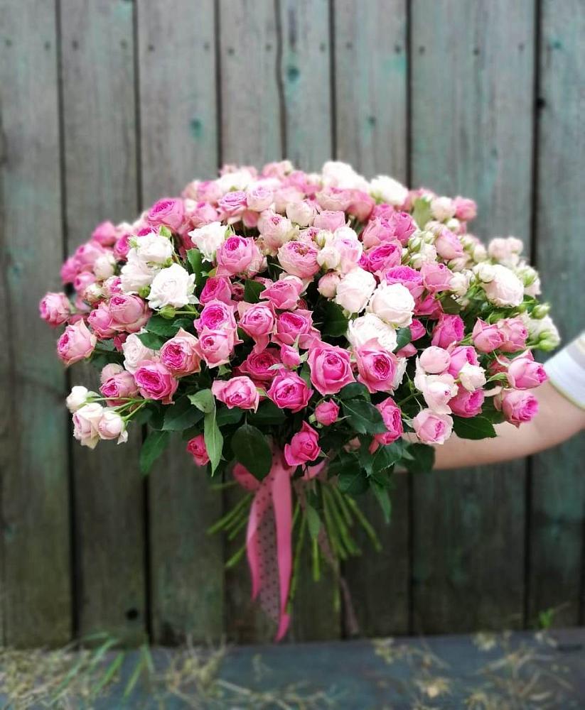 Букет Розовые кустовые розы Натали и Лав Лидия в Балее