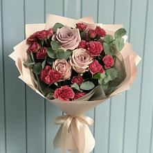 Букет цветов из:  Гвоздики и Розы в Балее